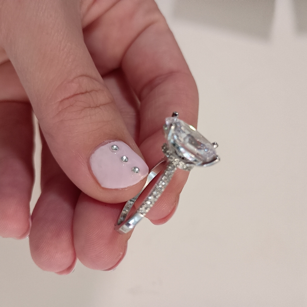 New 2 Carat Moissanite Engagement Ring/ For Every day Ring/ Best Gift - Picture 8 of 13